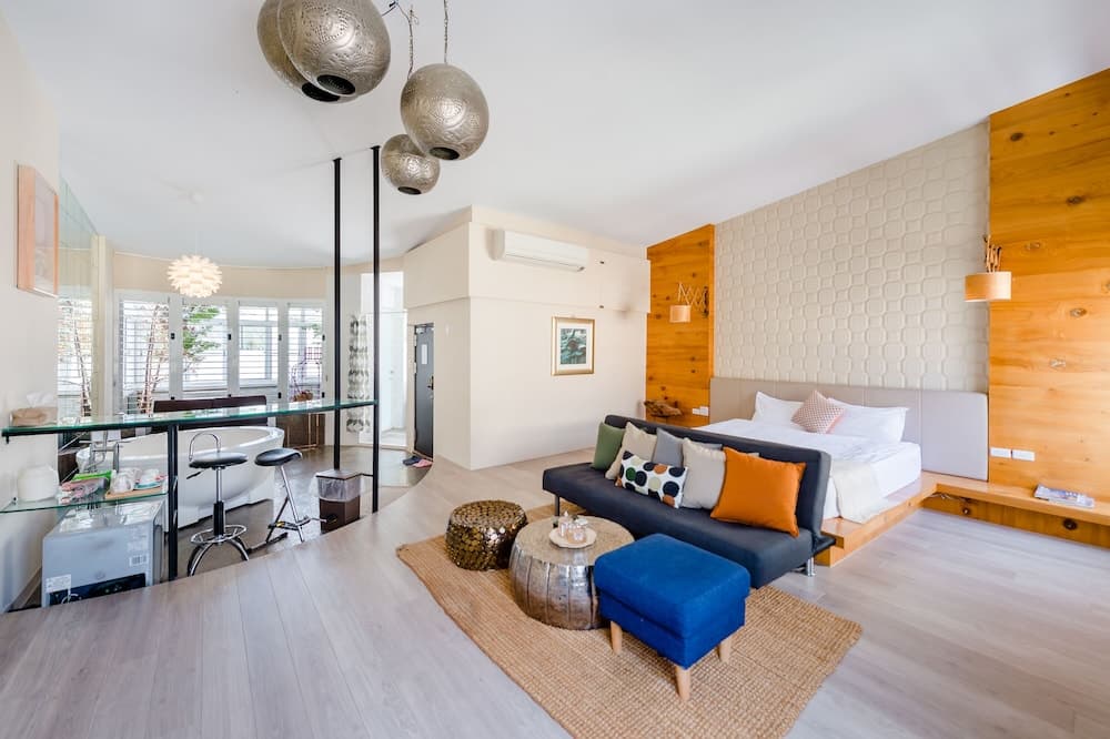 Tainan Weshare Hotel