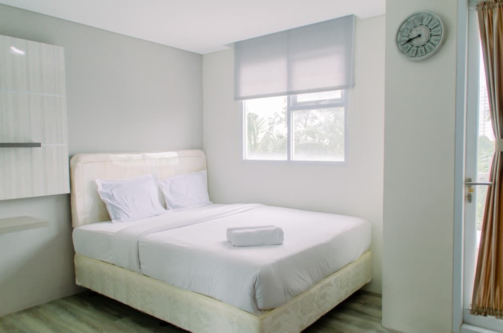 Comfortable and Cozy Studio Room at Bintaro Icon Apartment