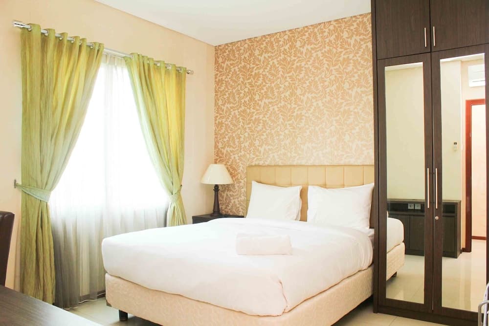 Great Deal 3BR Apartment at Thamrin Residence