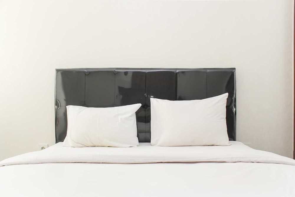 Nice and Elegant Studio at Riverview Jababeka Apartment