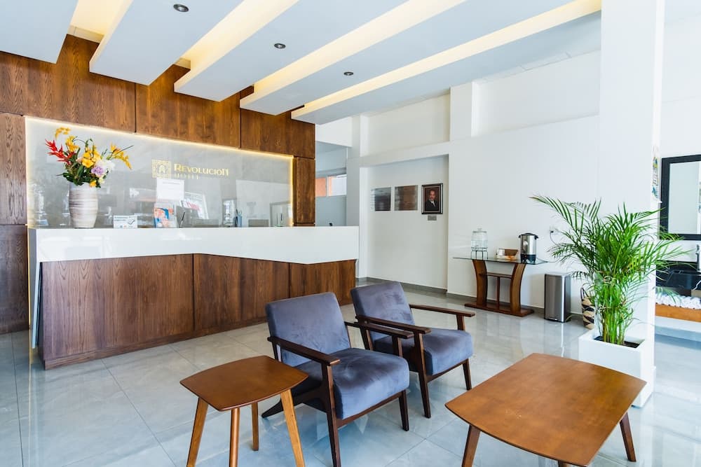 Hotel Revolución
