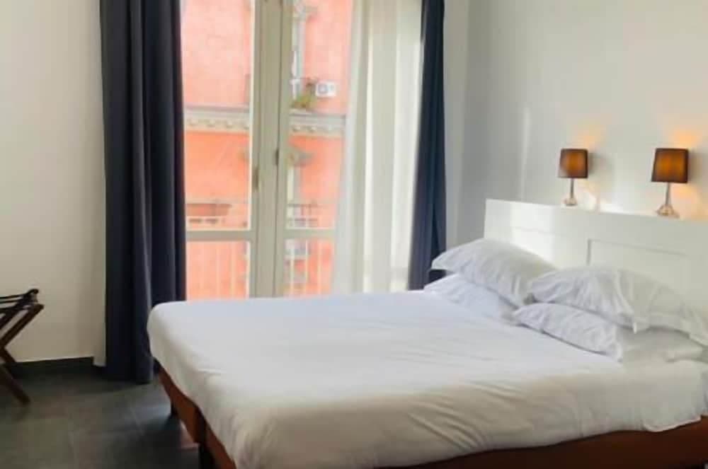 Jazz Hotel