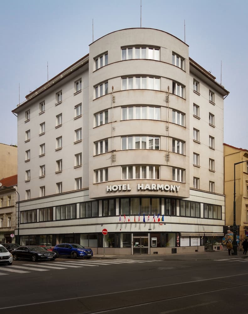 Hotel Harmony