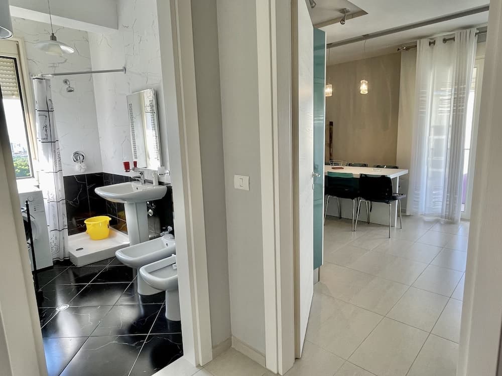 LUXURY RESIDENCE
