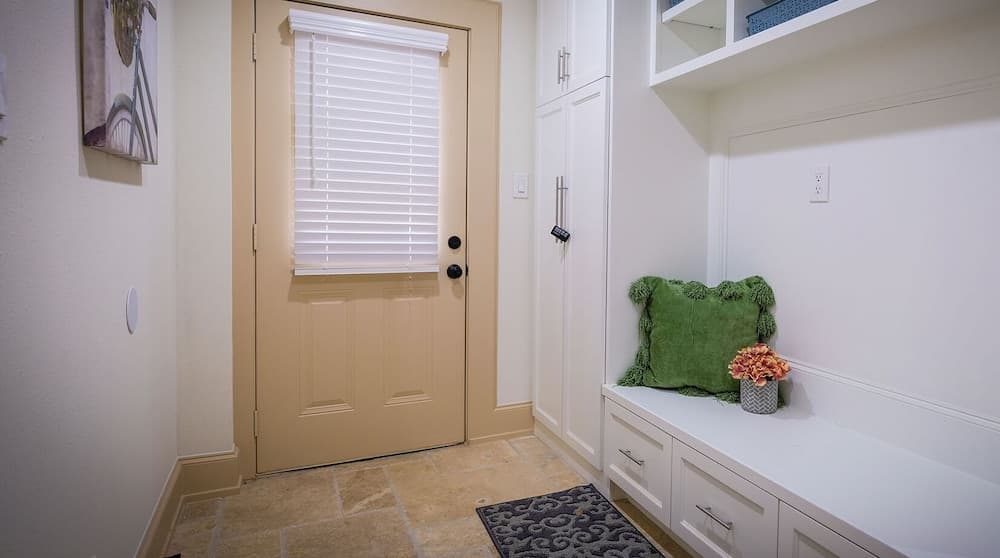 5Bdrm 3.5Bath 12Beds - HOME BIG AS TEXAS