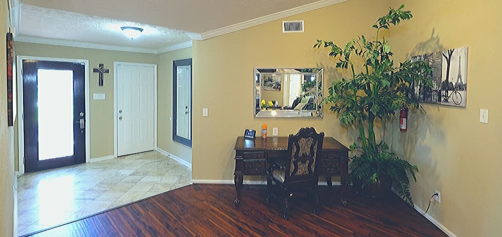 4Bdrm 2Bath 5Beds - NRG Rodeo - Big Home