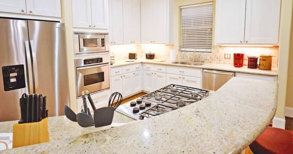 3Bdrm 3.5Bath 9Beds - Museum Parks Zoo