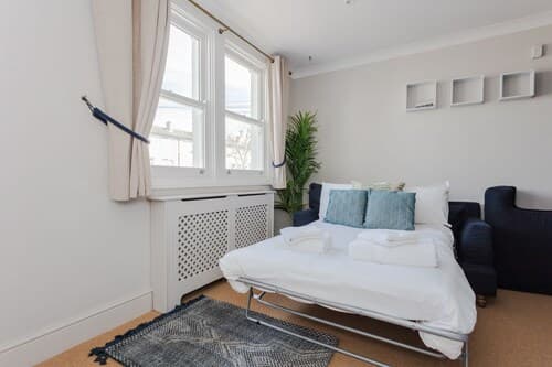 Newly Refurbished 4 Bedroom House in East London