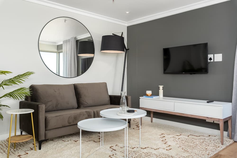 Point Break Luxury Apartments