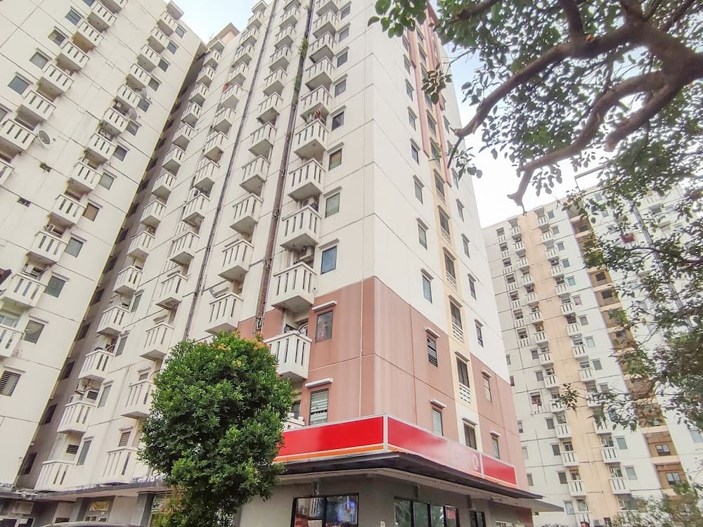 Lily Room at Apartment Cibubur Village