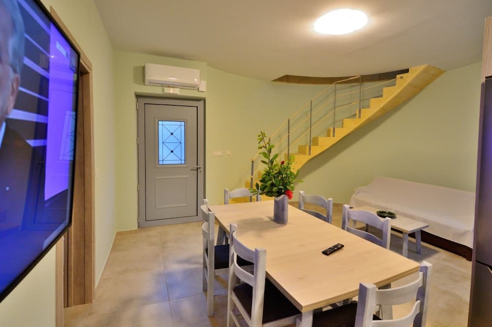 Villa Adriana - Anemomili Village