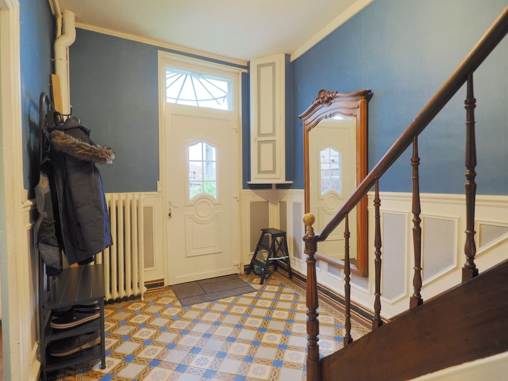 Elegant Bourgeoise Style House