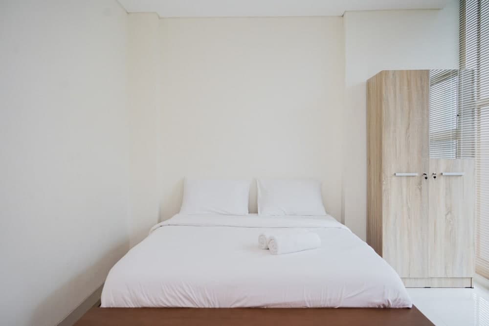 Comfort And High Floor Studio At Brooklyn Alam Sutera Apartment