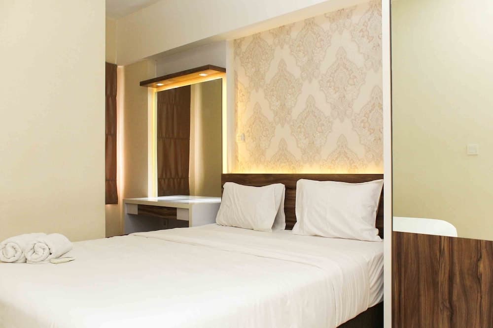 Spacious And Nice 2Br At Springlake Summarecon Bekasi Apartment