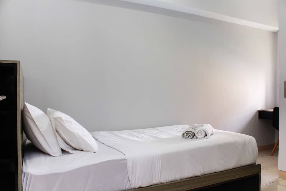 Spacious And Good 2Br At Springlake Summarecon Bekasi Apartment