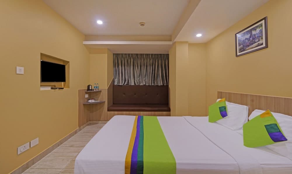 Treebo Fourth Avenue