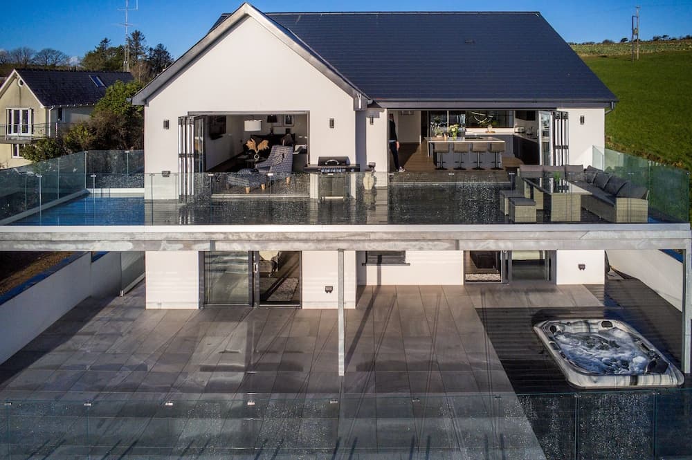 Sunrise - 5 Bedroom Home - Pendine