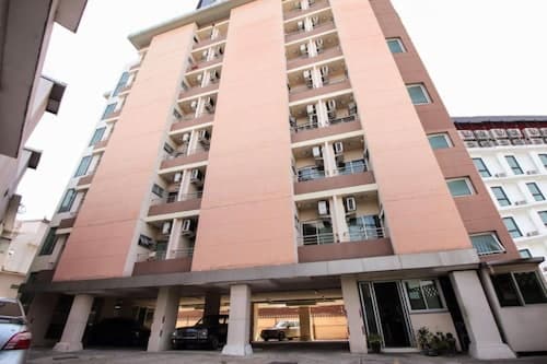 Meesook Residence