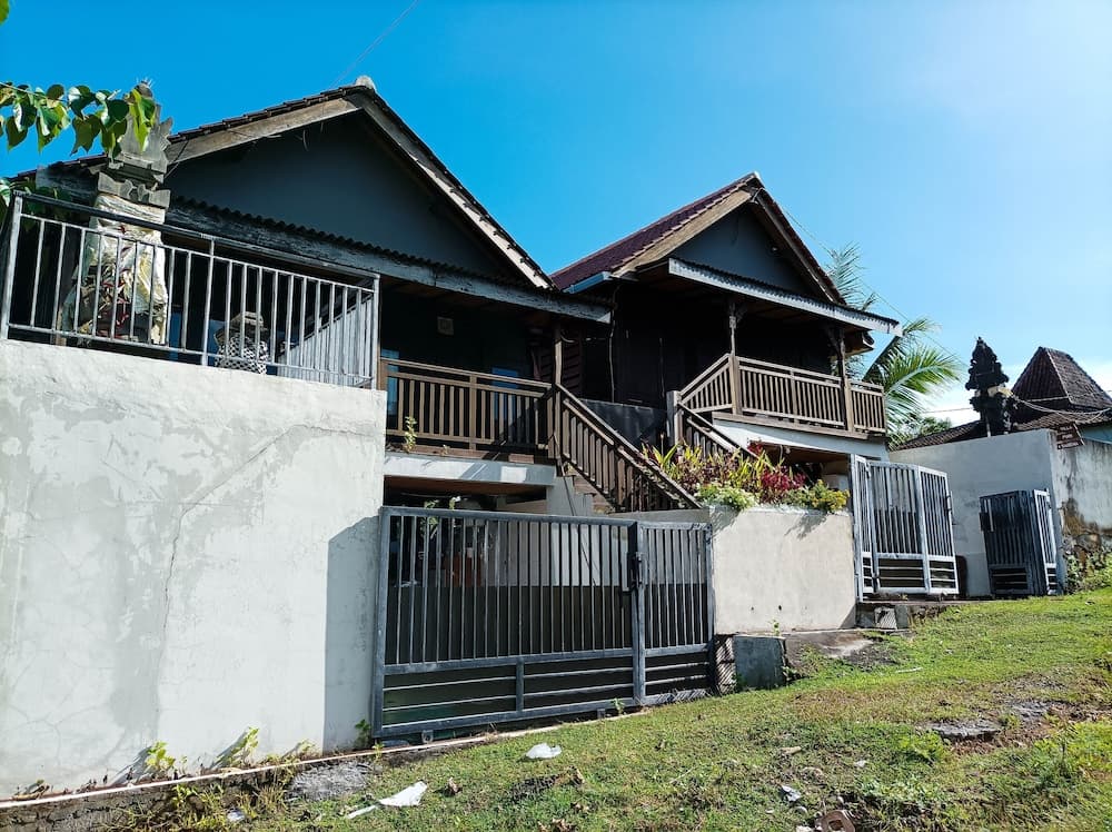 Konaklama yerinin ön cephesi