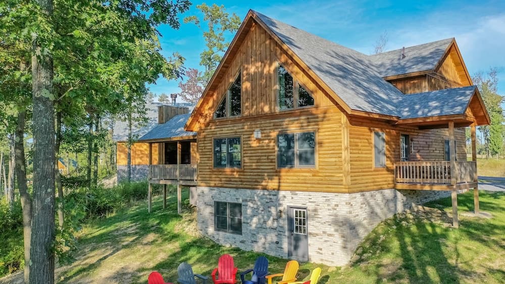 Cj's Mountain Lodge