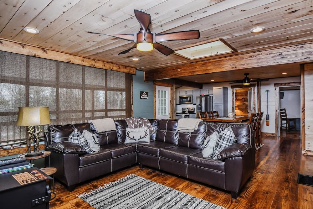 Kare Bear Cabin