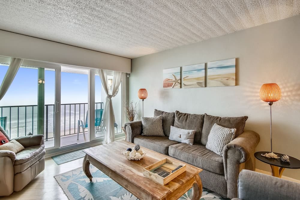 By the Sea Resort 907-sea La Vie