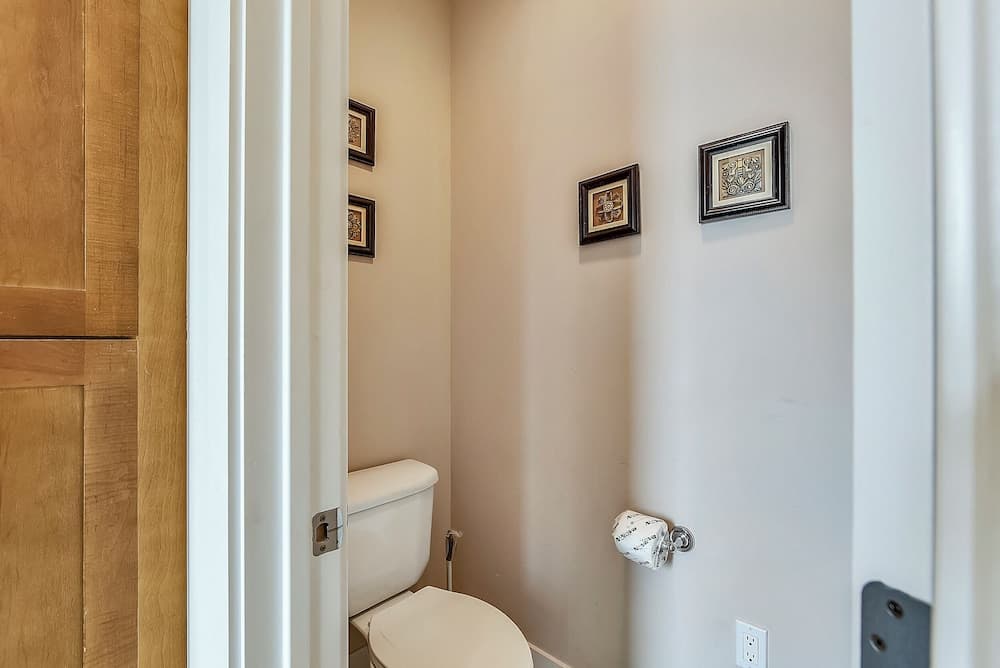 4512em707emnc - Emerald 707