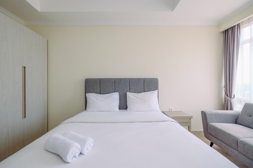Fancy and Comfy Studio at Menteng Park Apartment