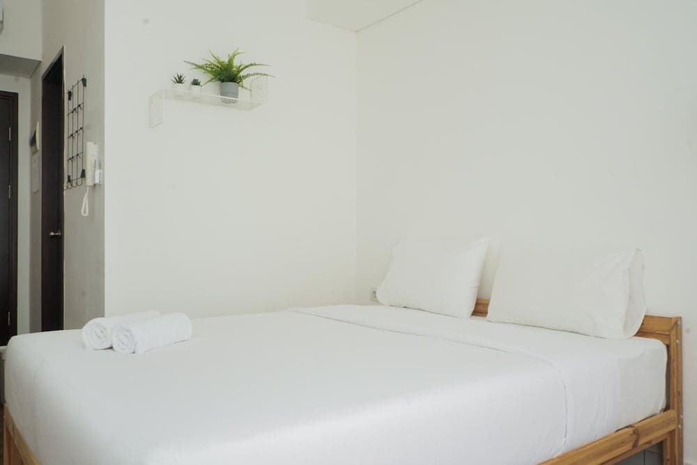 Comfort Studio at Casa De Parco Apartment