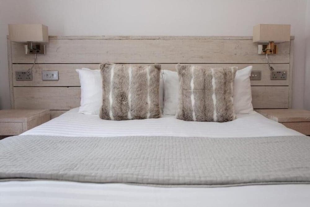 The Vanguard - York Residence