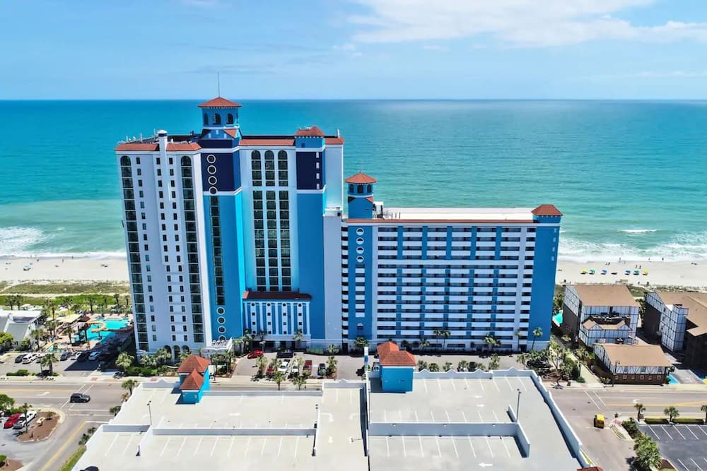 Beach-front Condos Located in the Caribbean Resort with Pool and Lazy River