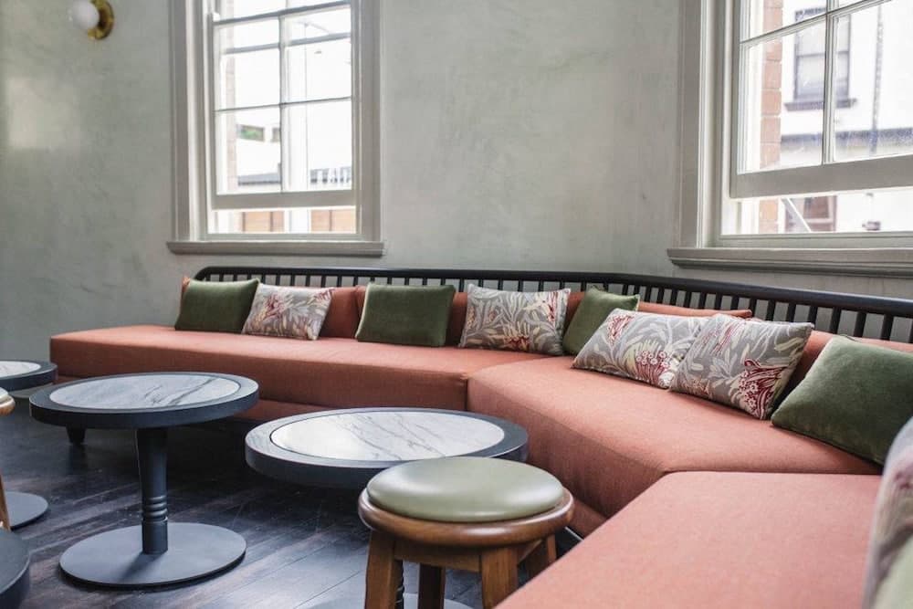 Lobi dinlenme salonu