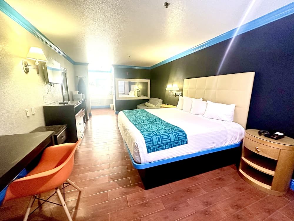 Casa Blanca Hotel & Suites Orange