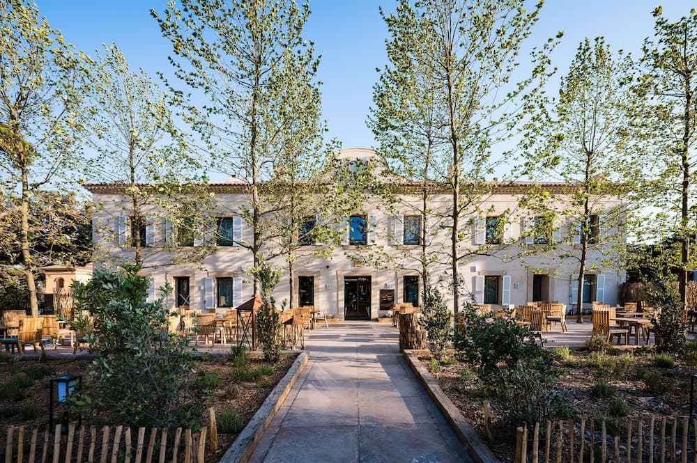 Le Hameau des Pesquiers Ecolodge, Curio Collection by Hilton