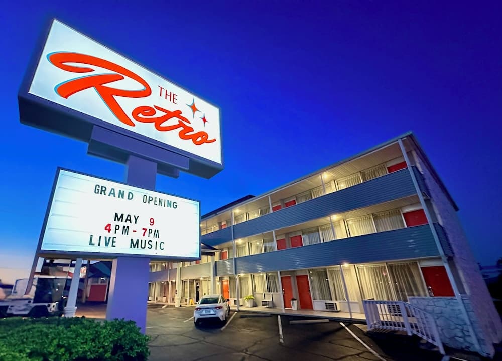 The Retro Hotel