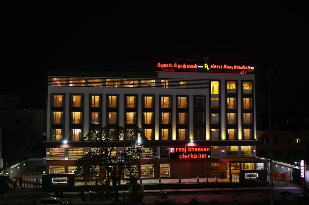 Raaj Bhaavan Clarks Inn Chennai