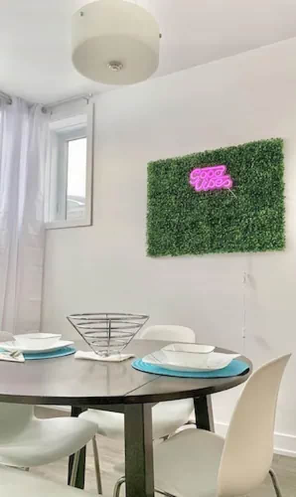 Luxurious and Peaceful Townhouse