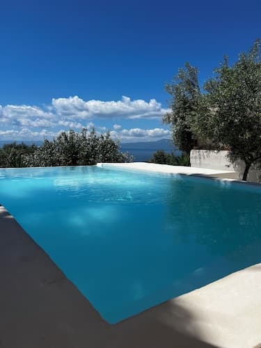 Rustic Hill Private Pool Rooms