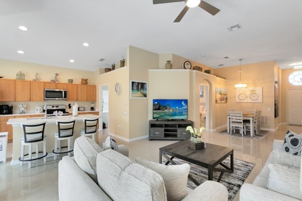 Amazing Disney Dream Getaway In Windsor Palms! 4 Bedroom Villa by RedAwning