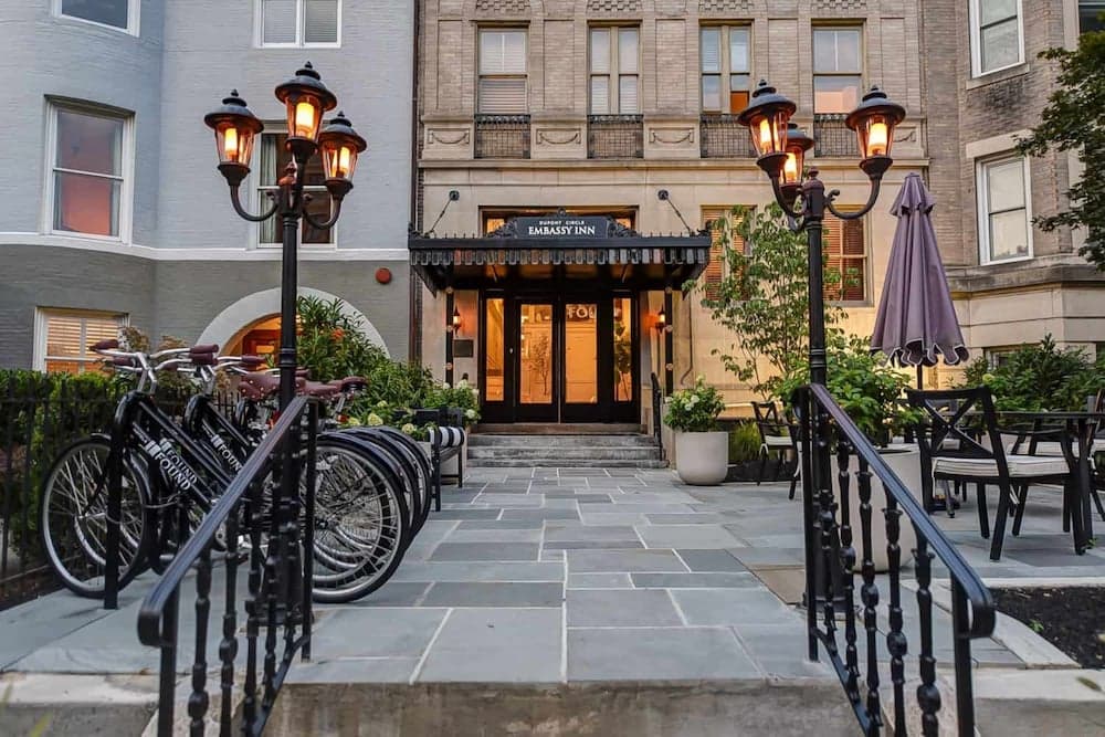 Dupont Circle Embassy Inn by FOUND