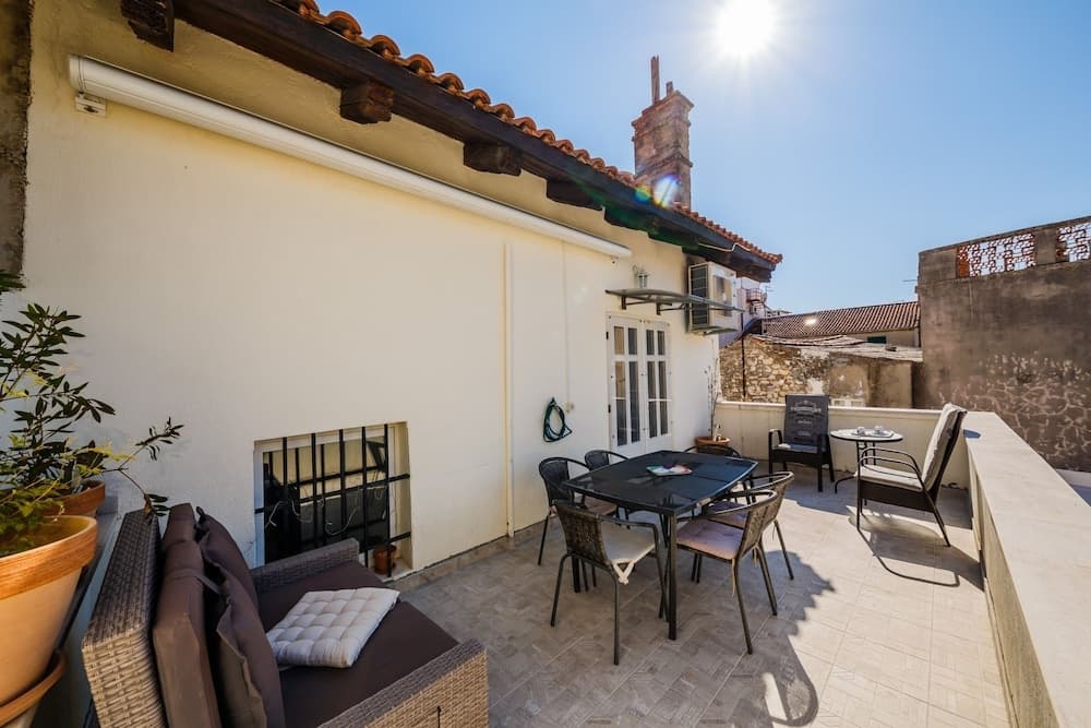 Sedam Bisera 11 - Charming & in Center - A1