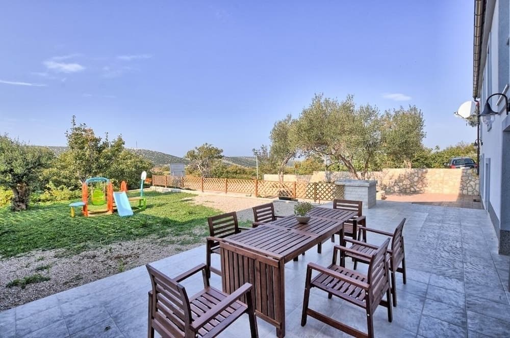 Ante - Garden Terrace - H