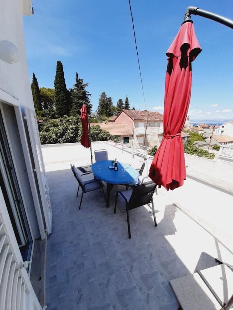 Vladislava - 400 m From sea - A1