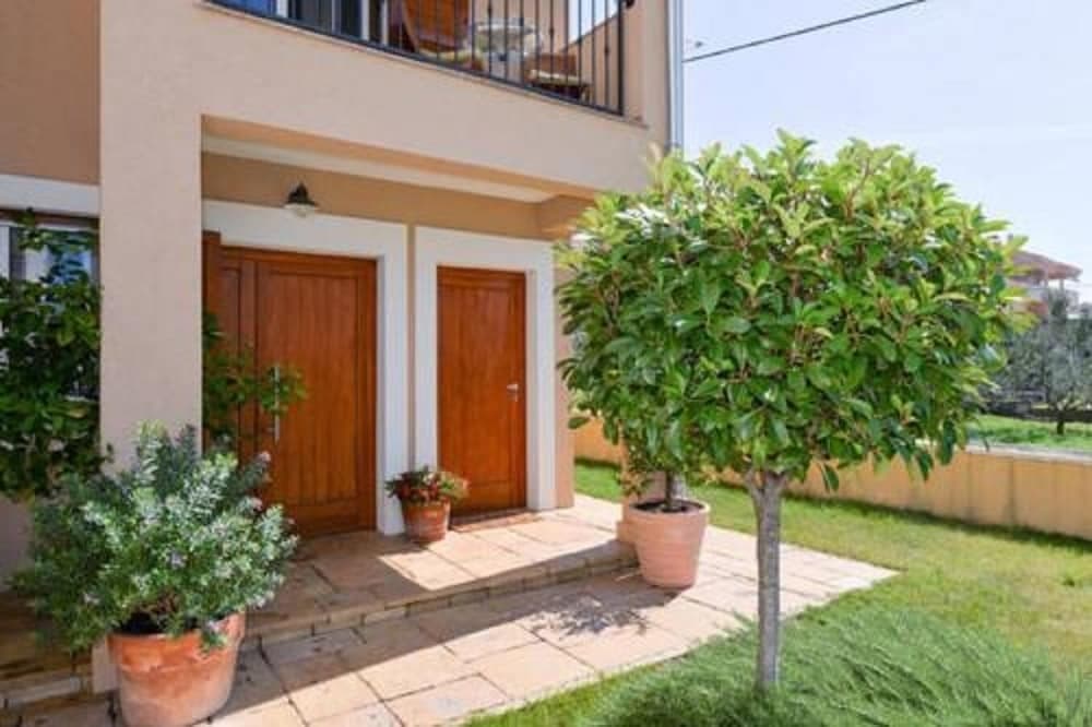 Boja - With Parking - A1