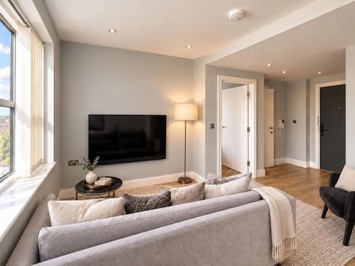 Luxurious One Bedroom Apartment in Bond Street