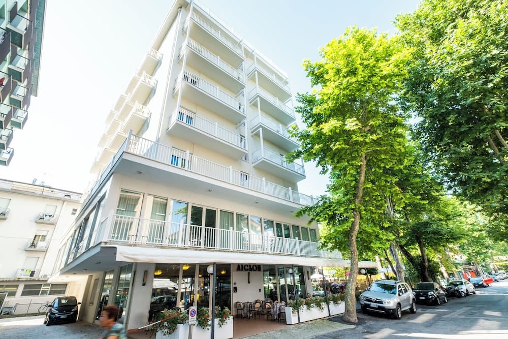 Hotel Aiglon