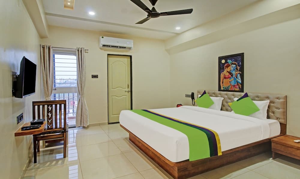 Treebo Royal Imperio, Hinjewadi