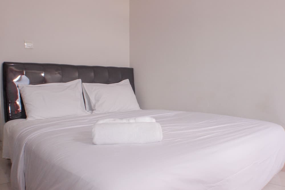 Modern And Cozy Studio At Springlake Summarecon Bekasi Apartment