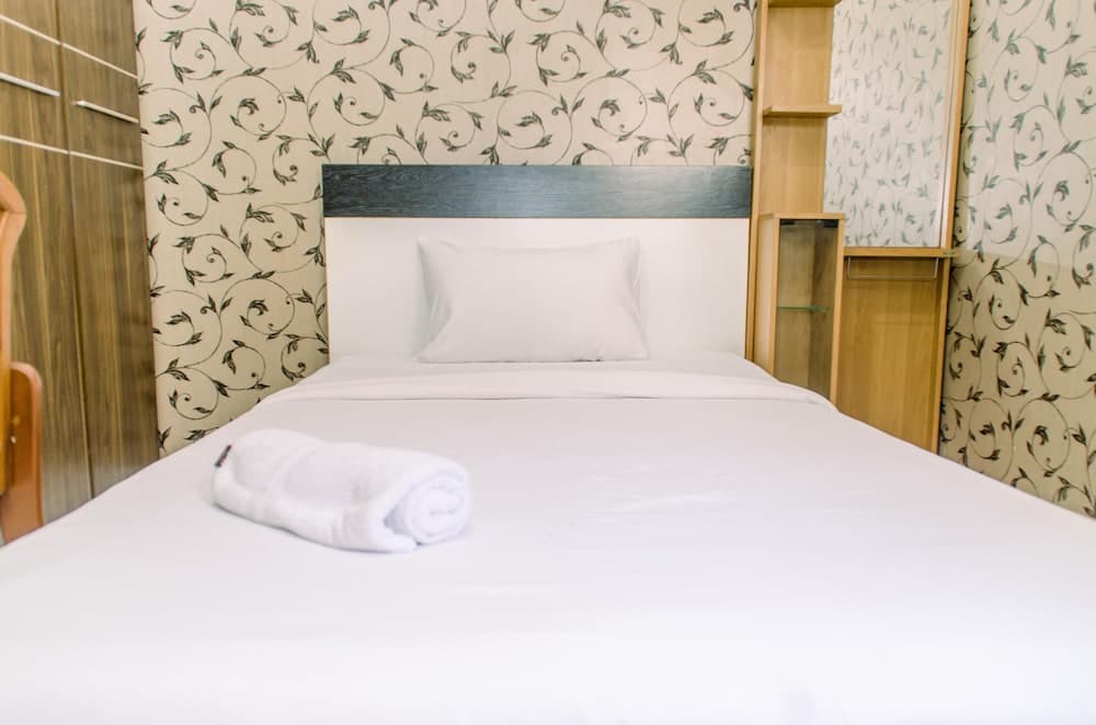 Warm And Cozy Studio Apartment (No Kitchen) At Aeropolis Residence