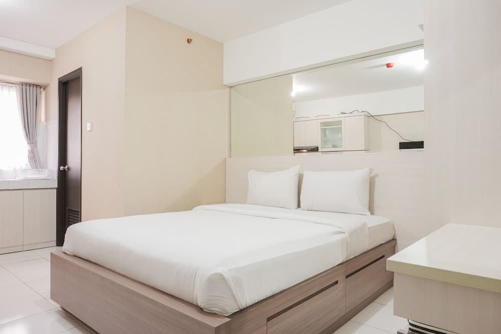 Comfort Studio At Kebagusan City Apartment